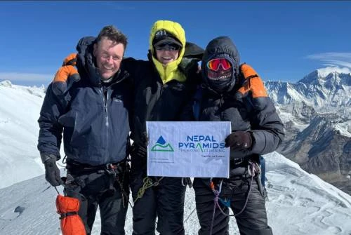 Mera Peak Vs Island Peak