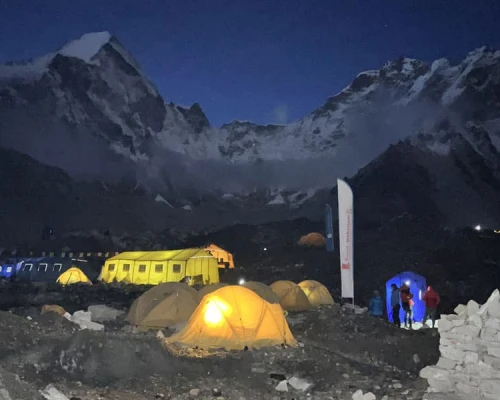 Sleeping In Ebc Trek