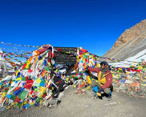 Thorong La Pass Summit